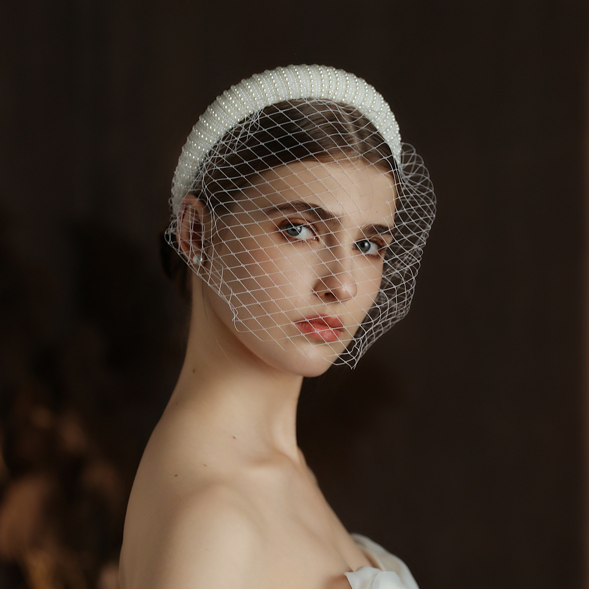 Luxurious Wedding Headbands With Pearl Bridal Headpieces With Veil