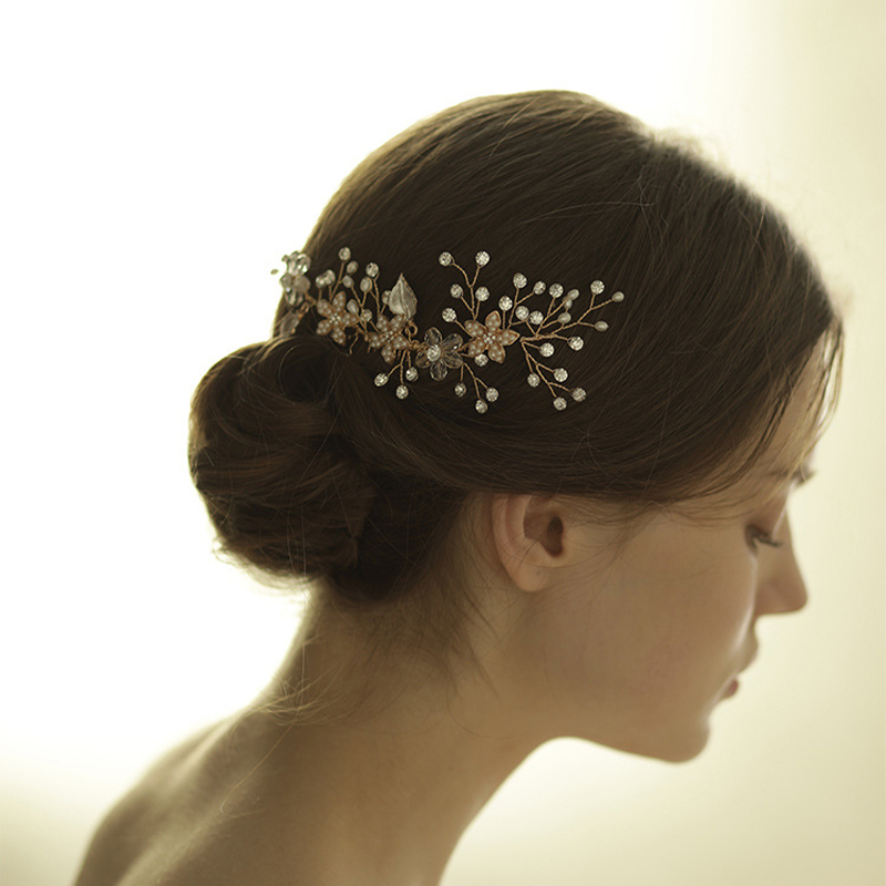 Wedding Combs With Floral Bridal Headpieces