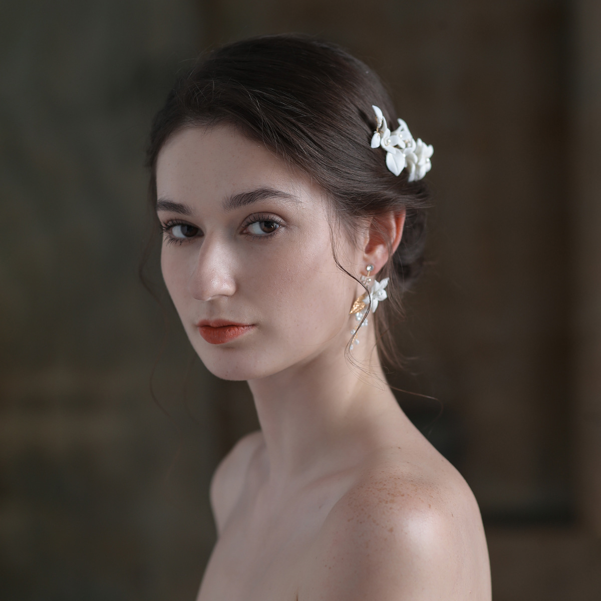 Wedding Combs With Floral Bridal Headpieces