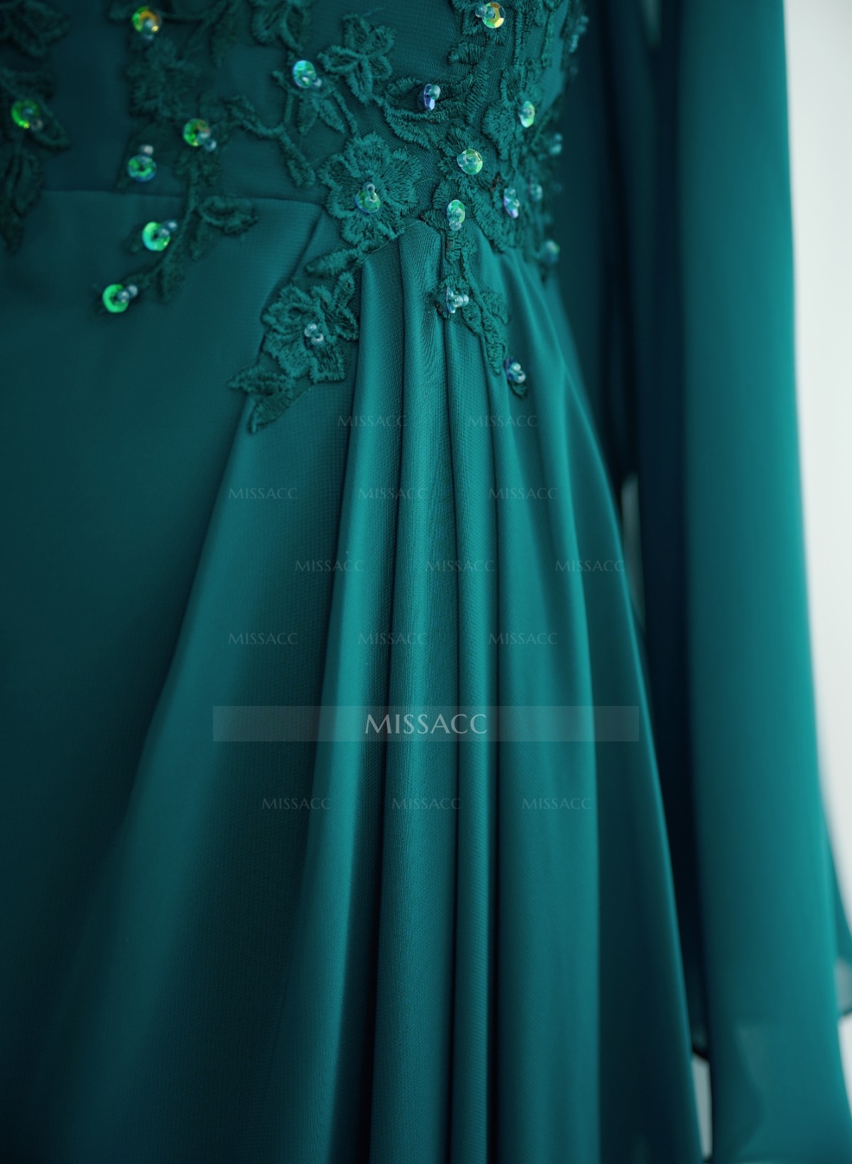 Sheath/Column V-Neck Chiffon Mother Of The Bride Dresses With Lace