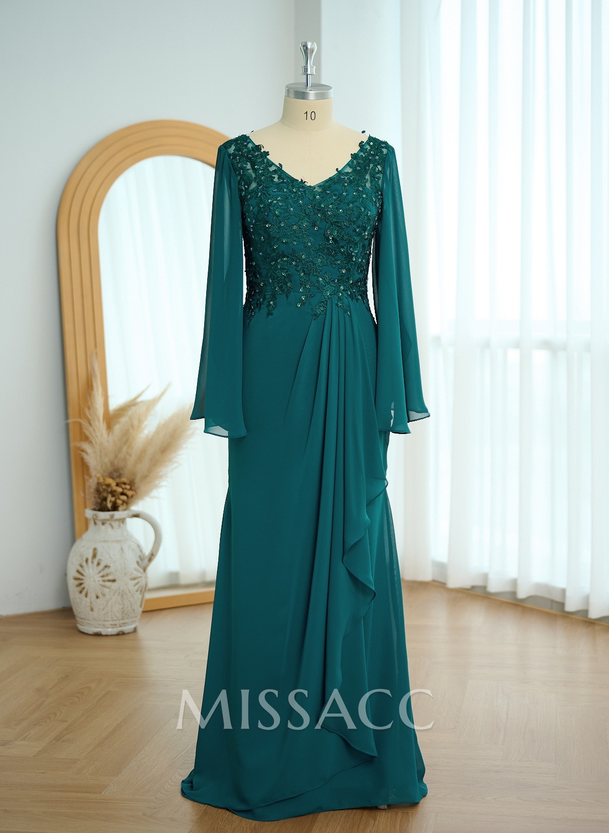 Sheath/Column V-Neck Chiffon Mother Of The Bride Dresses With Lace