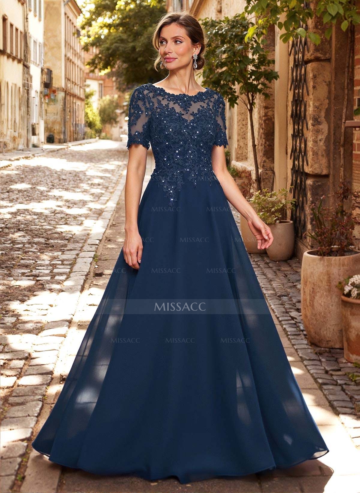 A-Line Scoop Neck Short Sleeves Chiffon Mother Of The Bride Dresses With Lace