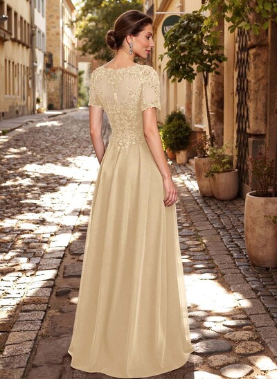 A-Line Scoop Neck Short Sleeves Chiffon Mother Of The Bride Dresses With Lace