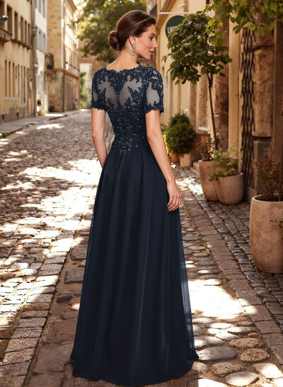 A-Line Scoop Neck Short Sleeves Chiffon Mother Of The Bride Dresses With Lace
