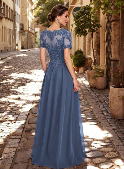 A-Line Scoop Neck Short Sleeves Chiffon Mother Of The Bride Dresses With Lace