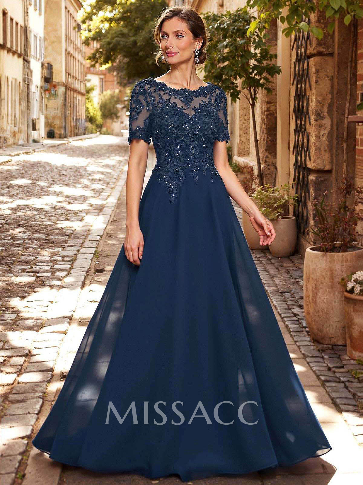 A-Line Scoop Neck Short Sleeves Chiffon Mother Of The Bride Dresses With Lace
