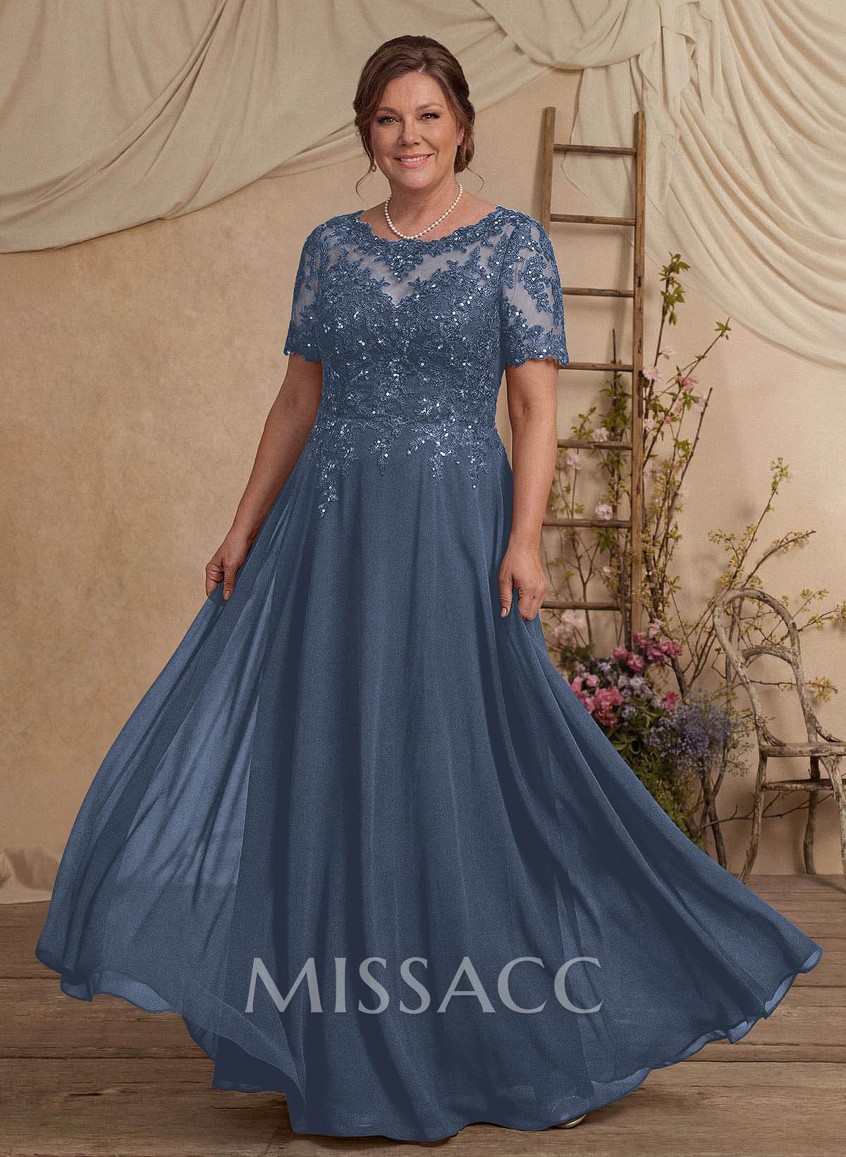 A-Line Scoop Neck Short Sleeves Chiffon Mother Of The Bride Dresses With Lace