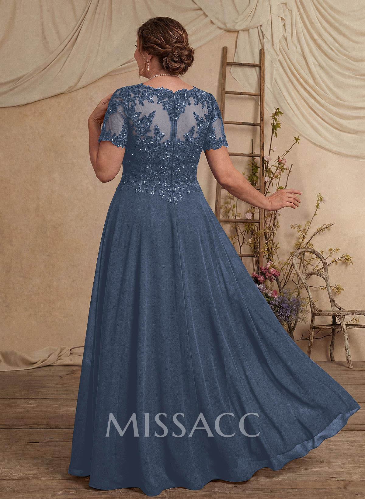 A-Line Scoop Neck Short Sleeves Chiffon Mother Of The Bride Dresses With Lace