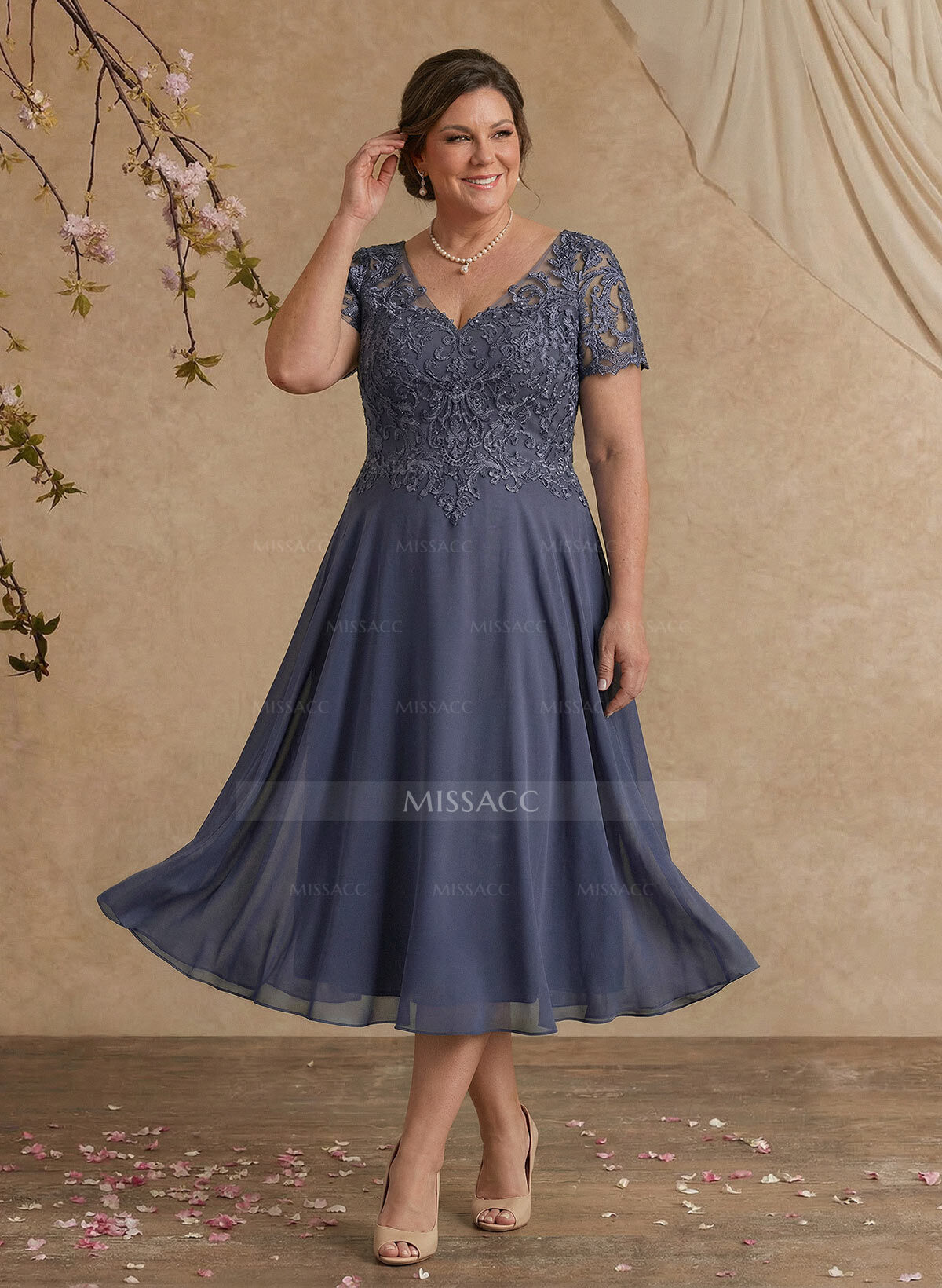 A-Line V-Neck Short Sleeves Tea-Length Chiffon Mother Of The Bride Dresses With Lace