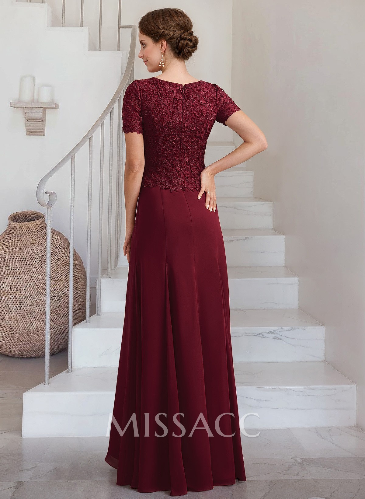 Exquisite Floral Embroidered Scoop Neck Short Sleeves Chiffon Mother Of The Bride Dresses