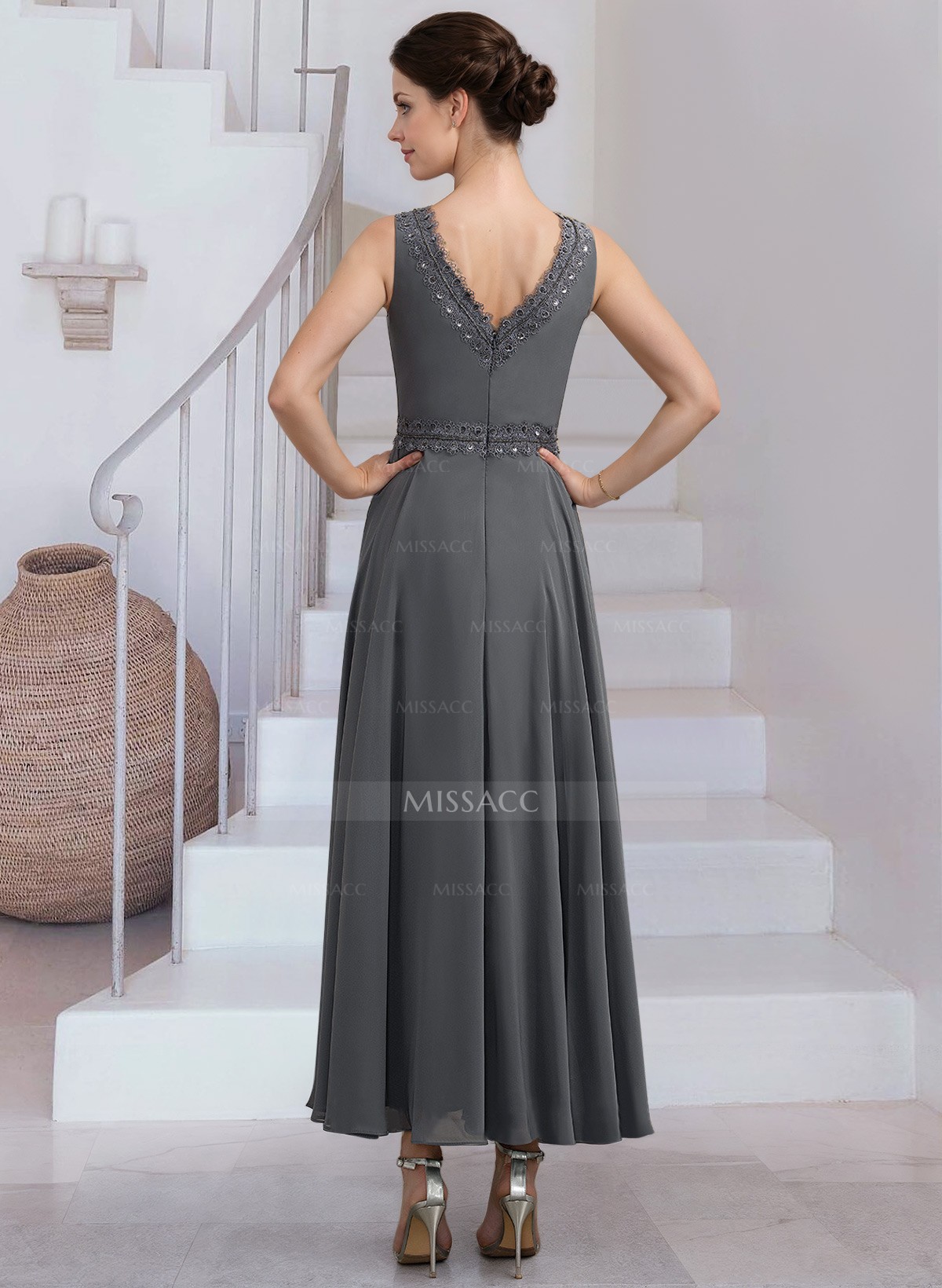 Modest Lace Embroidered V-Neck Chiffon Mother Of The Bride Dresses With Jacket