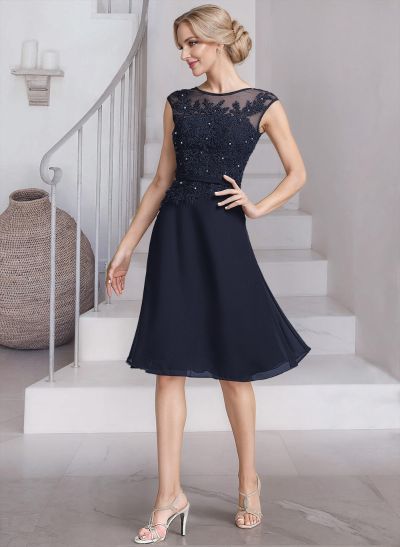 A-Line Scoop Neck Sleeveless Knee-Length Chiffon Mother Of The Bride Dresses With Lace