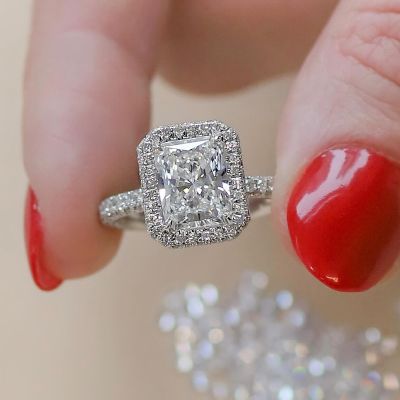 Attractive Halo Radiant Cut Engagement Ring