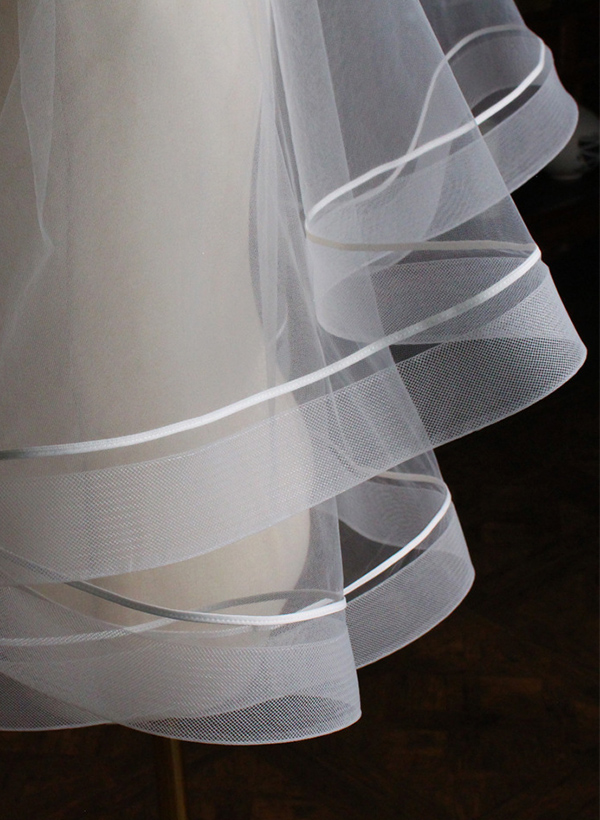 Simple Horsehair Edge Two Tier Tulle Bridal Fingertip Length Wedding Veil