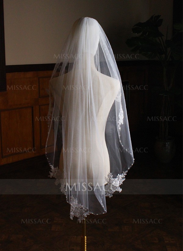 Pearl Trim Edge Single Tier Tulle Bridal Fingertip Length Wedding Veils