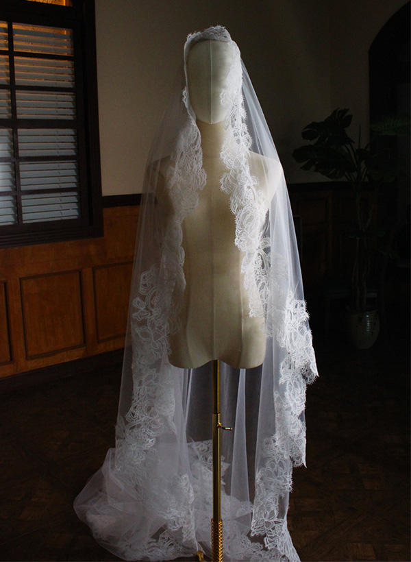 Lace Edge Single Tier Tulle Bridal Cathedral Length Wedding Veil