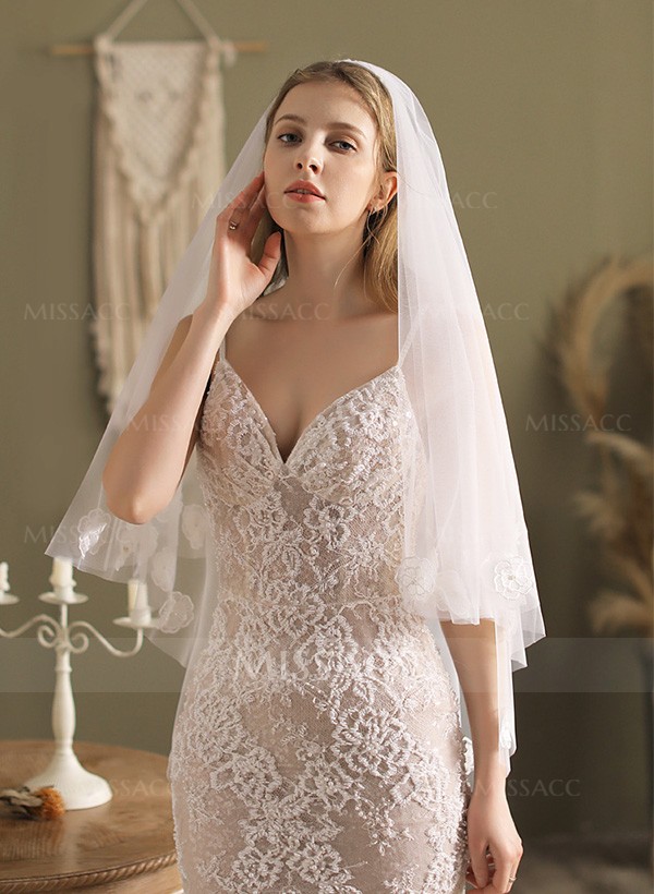 Cut Edge Two Tier Tulle Bridal Fingertip Length Wedding Veil With Floral