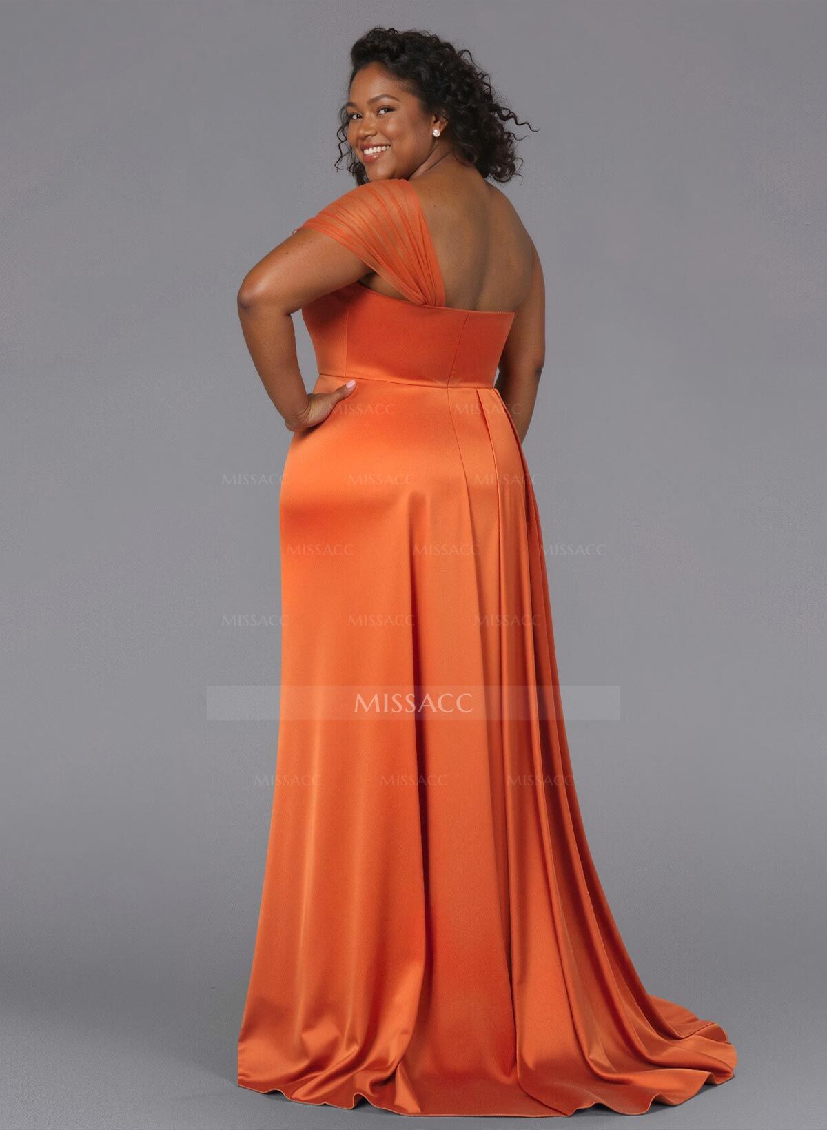 Sheath/Column One-Shoulder Sweep Train Silk Like Satin Bridesmaid Dresses With High Split