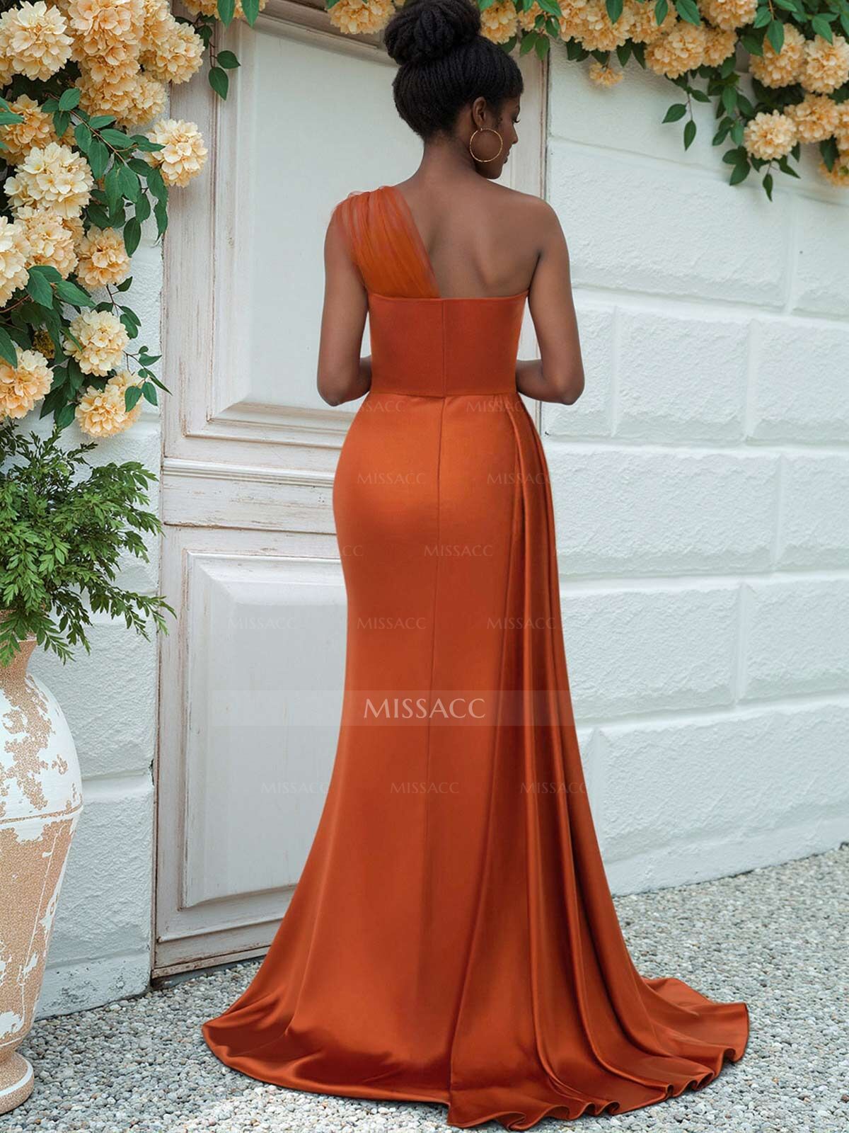 Sheath/Column One-Shoulder Sweep Train Silk Like Satin Bridesmaid Dresses With High Split