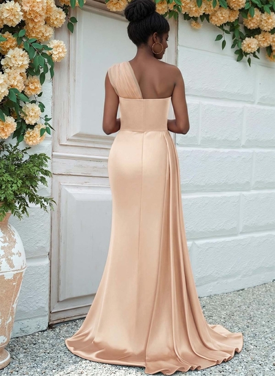 Sheath/Column One-Shoulder Sweep Train Silk Like Satin Bridesmaid Dresses With High Split