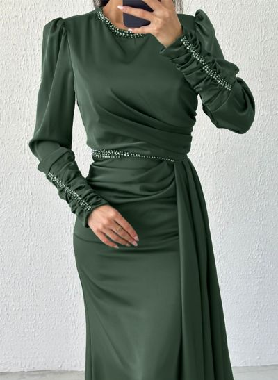 Sheath/Column Scoop Neck Long Sleeves Silk Like Satin Evening Dresses With Beading