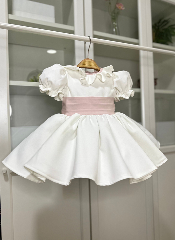 Ball-Gown Scoop Neck Satin Flower Girl Dresses With Ruffle/Bow(s)