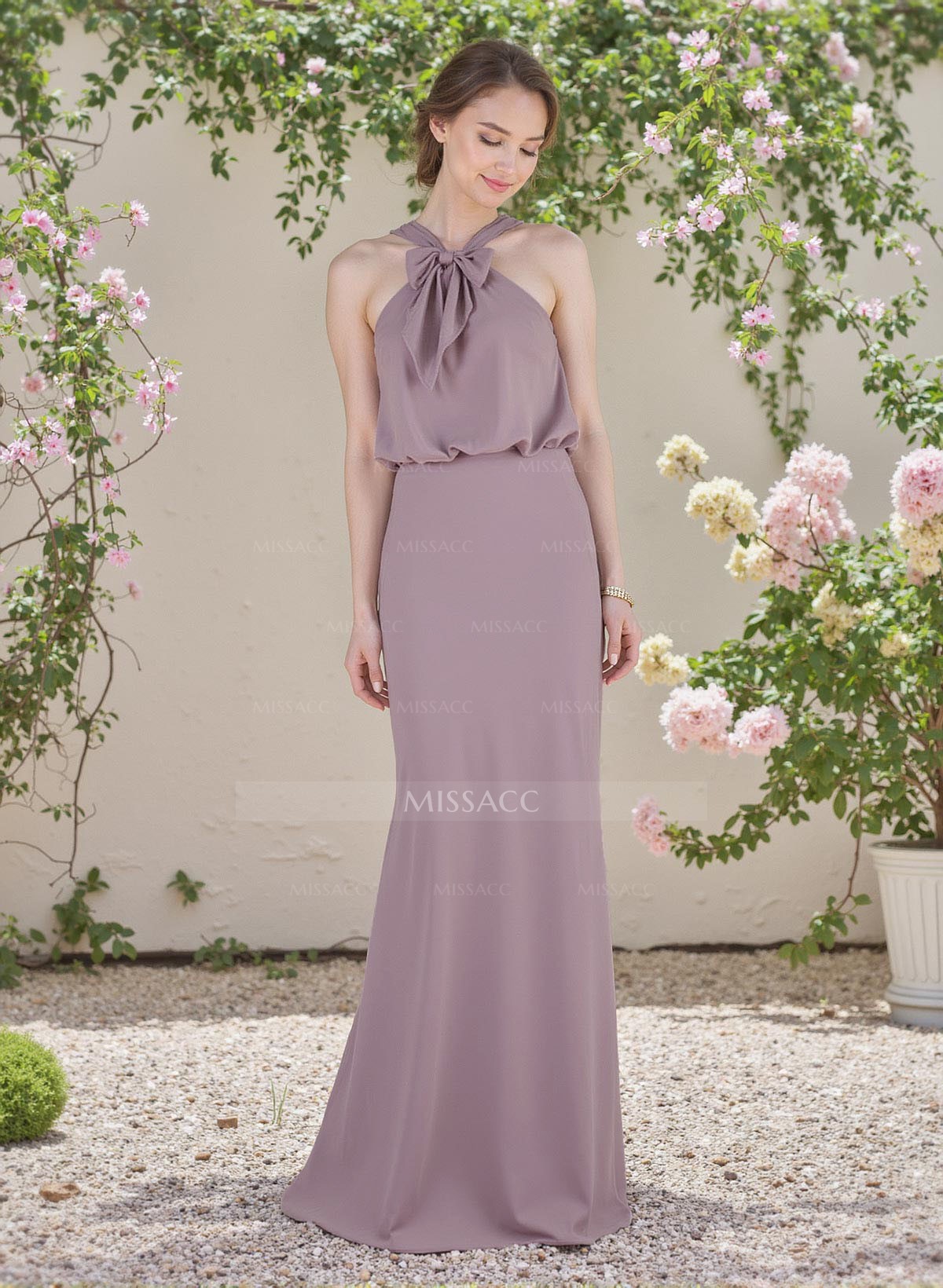 Elegant Bow Accented Halter Chiffon Bridesmaid Dresses