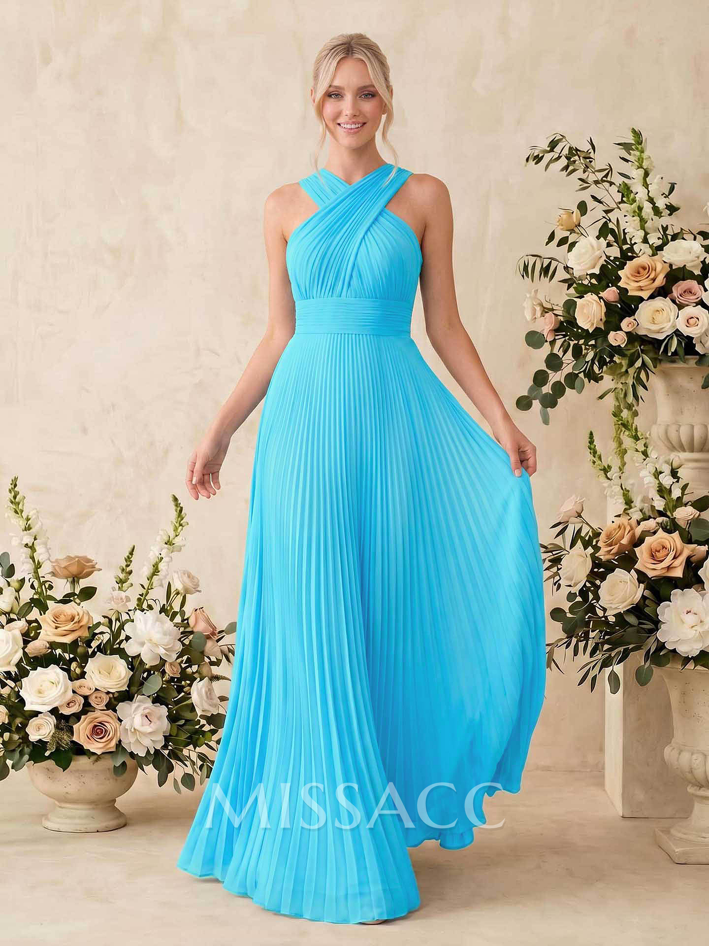 Minimalistic A-Line Halter Sleeveless Chiffon Bridesmaid Dresses With Bare Back Minimalistic A-Line Halter Sleeveless Chiffon Bridesmaid Dresses With Bare Back