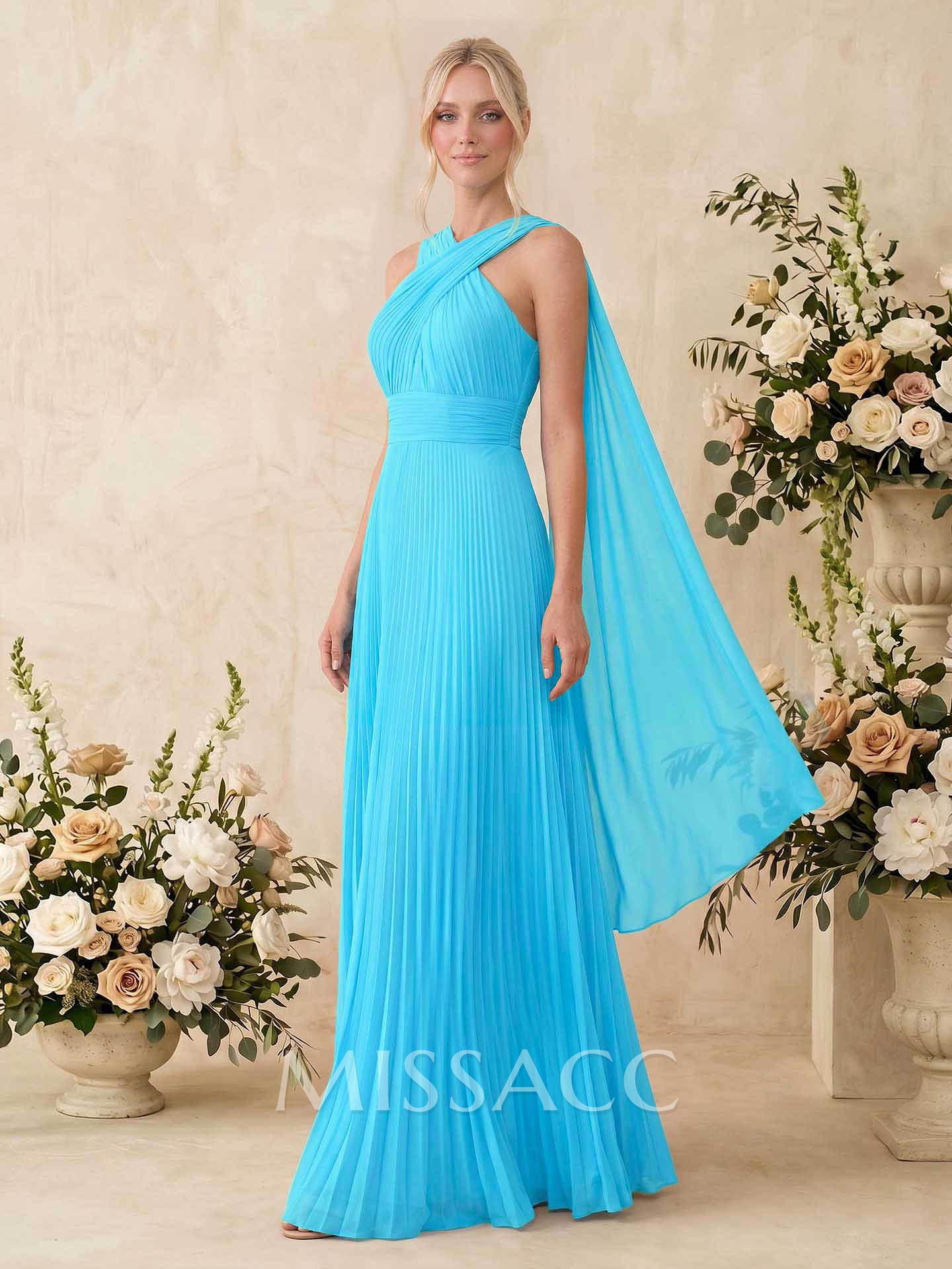 Minimalistic A-Line Halter Sleeveless Chiffon Bridesmaid Dresses With Bare Back Minimalistic A-Line Halter Sleeveless Chiffon Bridesmaid Dresses With Bare Back