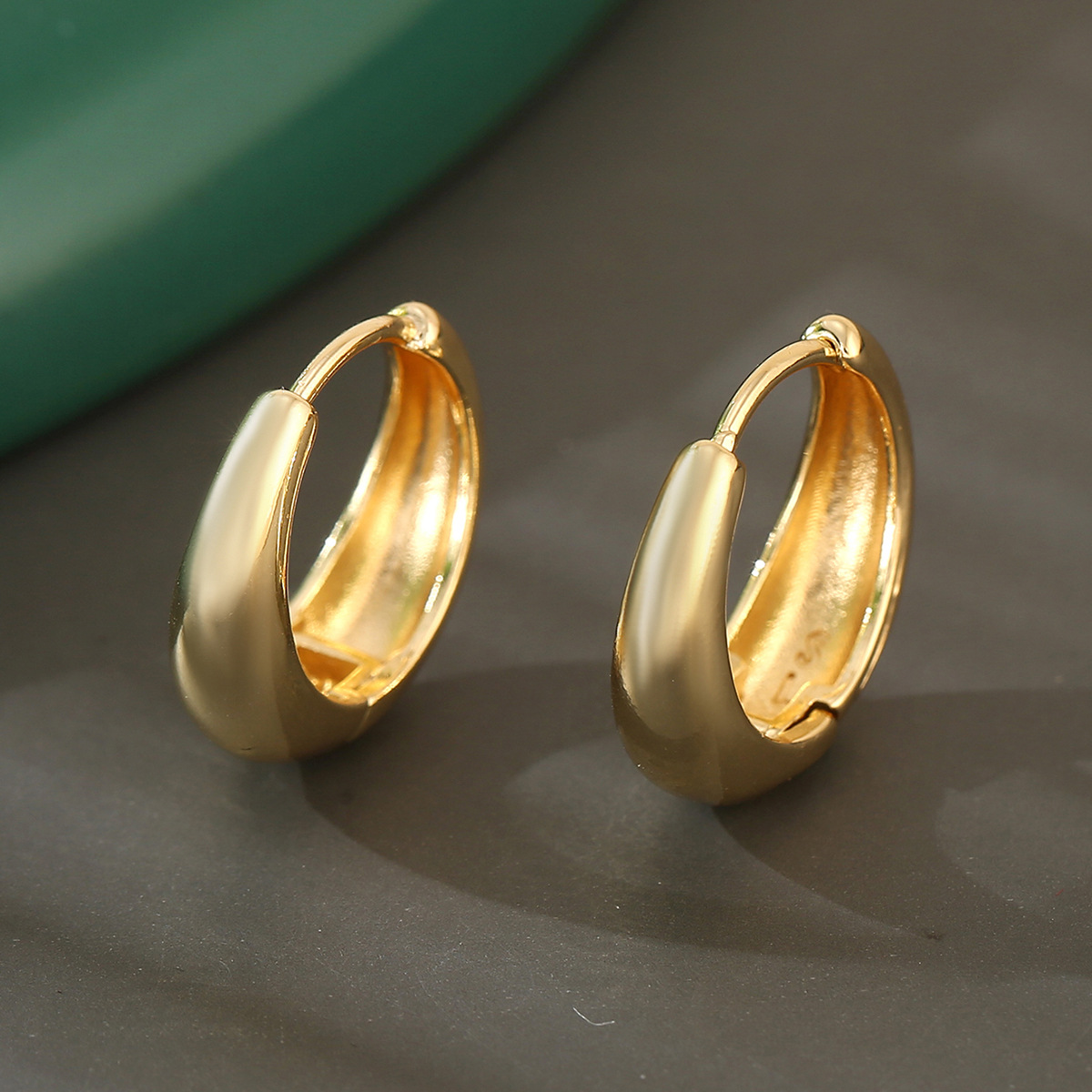 Vintage Oval Hoop Earrings