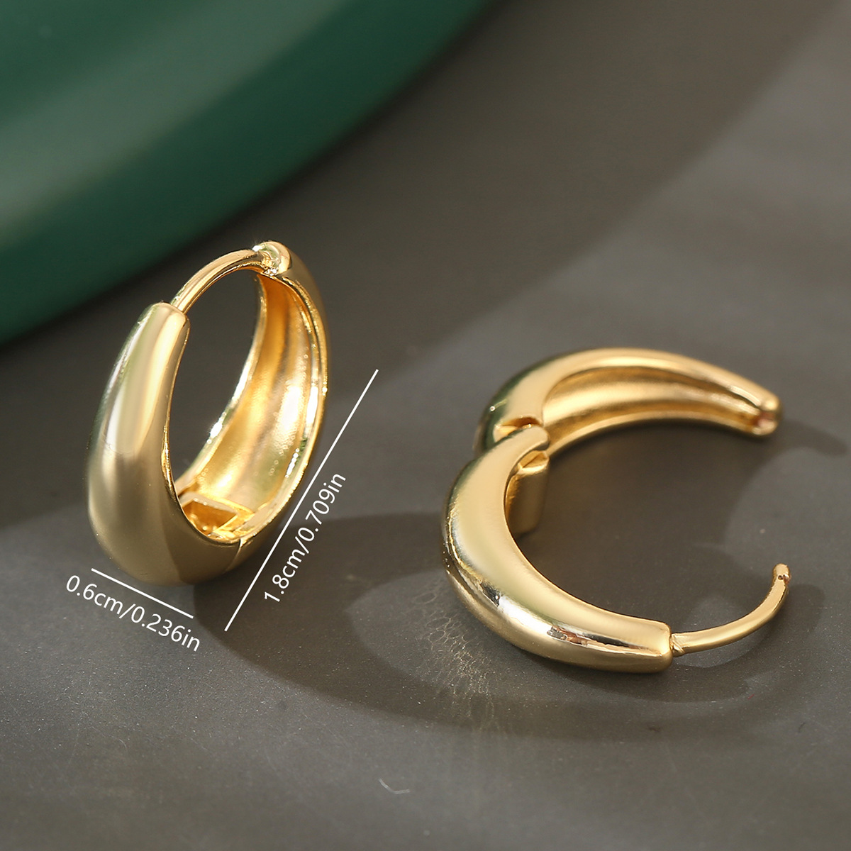 Vintage Oval Hoop Earrings