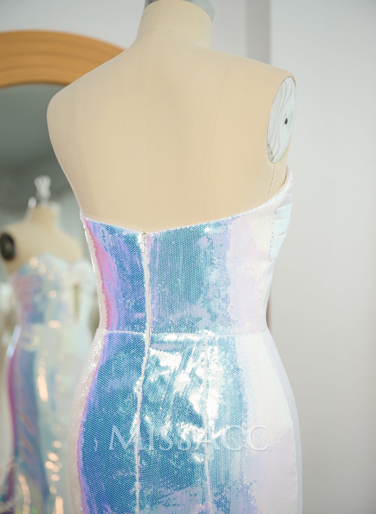 Sparkle & Shine Bow(s) Sweetheart Mermaid Sweep Train Sequined Prom Dresses
