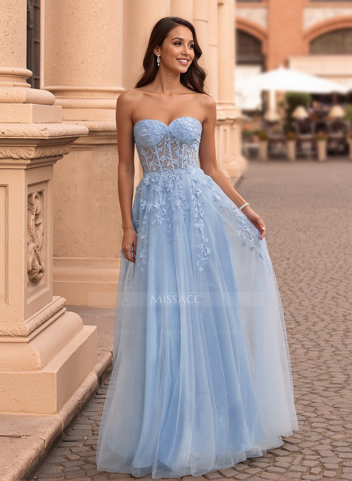 Princess Ball Gown Sweetheart Detachable Straps Tulle Prom Dresses With Lace Applique