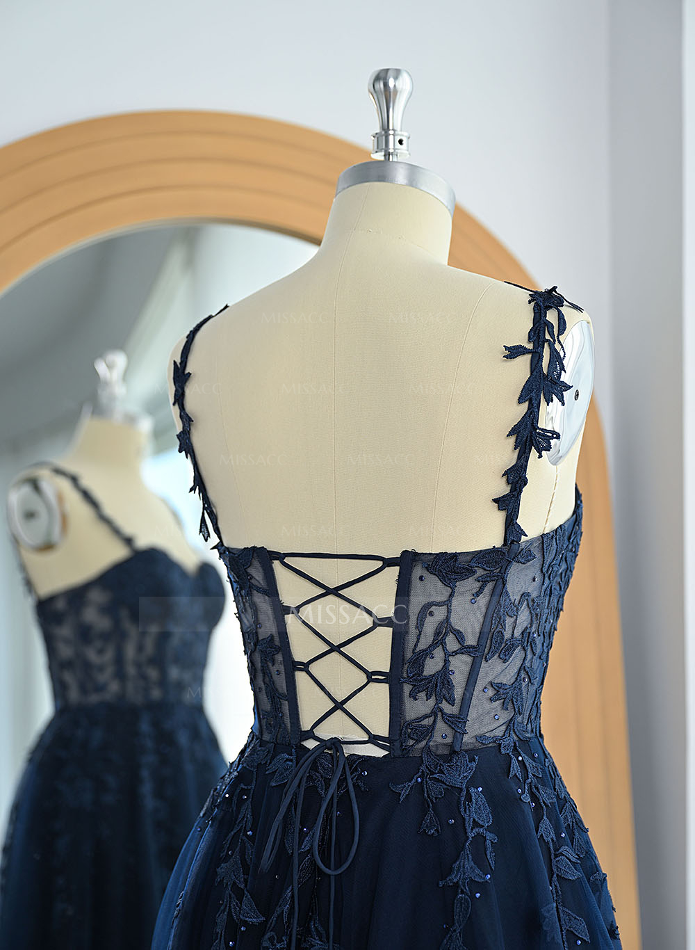Princess Ball Gown Sweetheart Detachable Straps Tulle Prom Dresses With Lace Applique