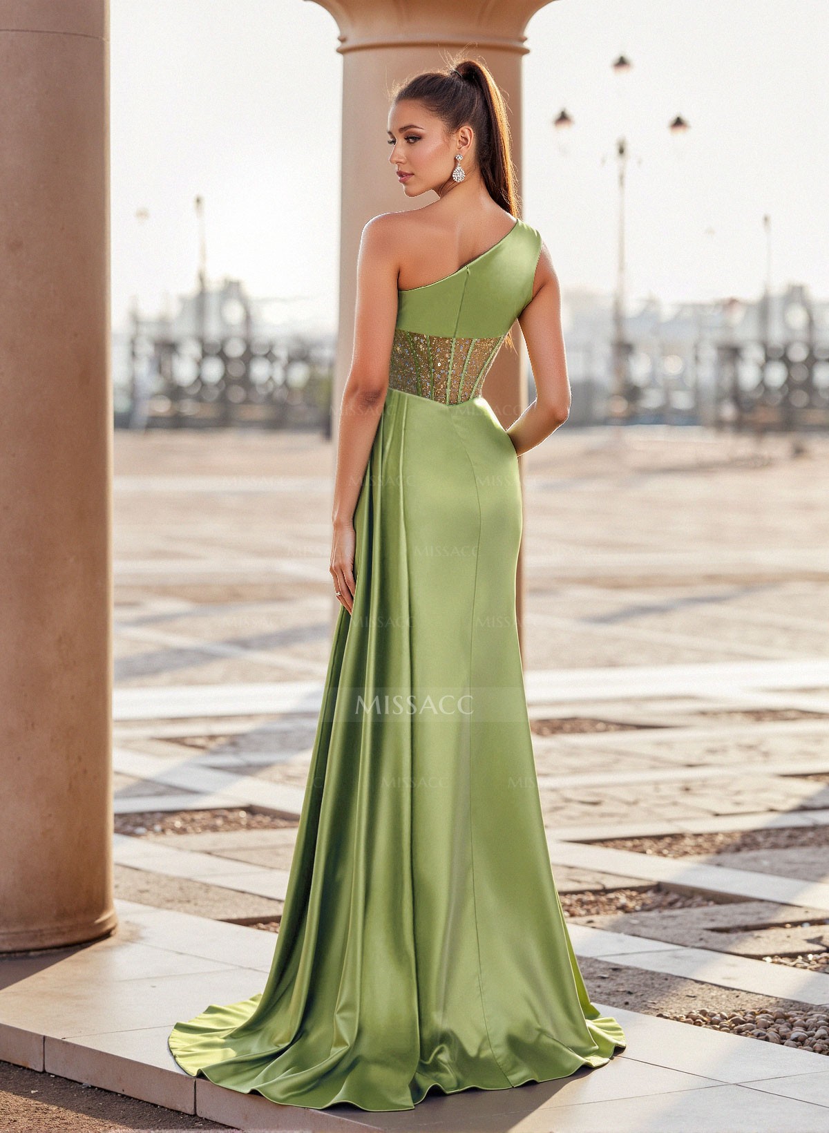 Classic One-Shoulder Sleeveless Silk Like Satin Prom Dresses With High Split