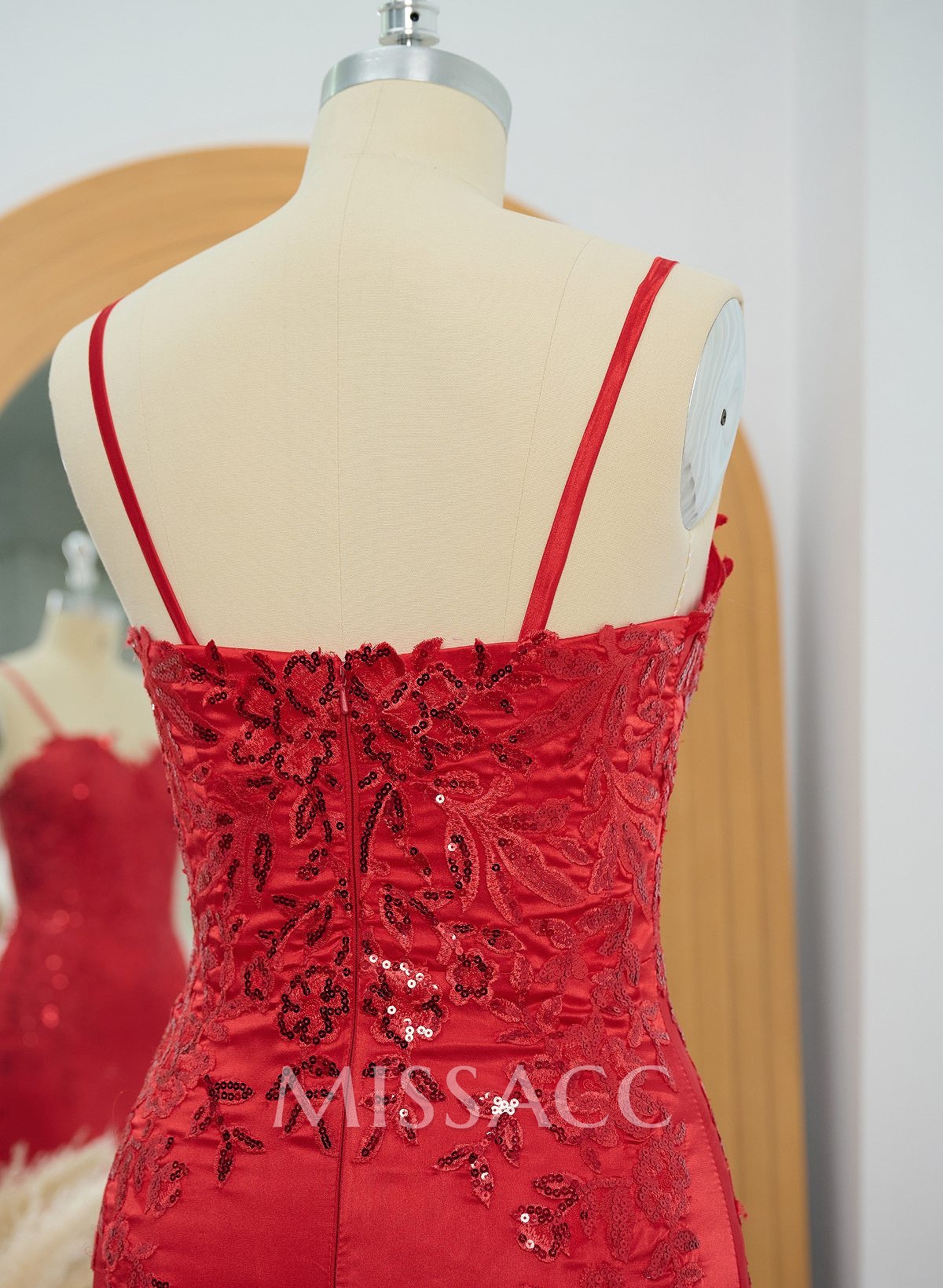 Elegant Sweetheart Lace Corset High Split Sweep Train Silk Like Satin Prom Dresses
