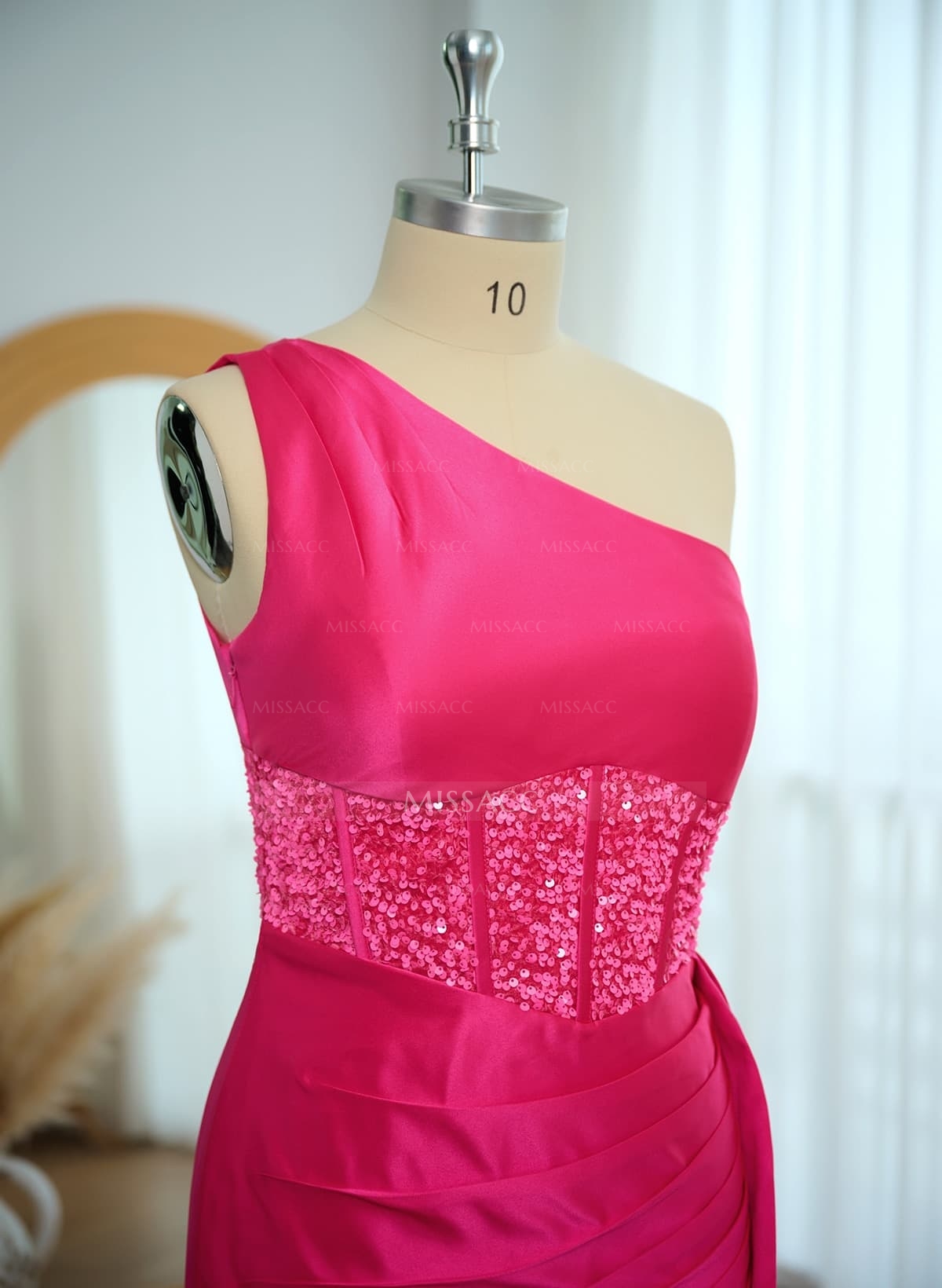 Elegant One-Shoulder Sequins Corset High Split Satin Prom Dresses With Sweeping Side Drape