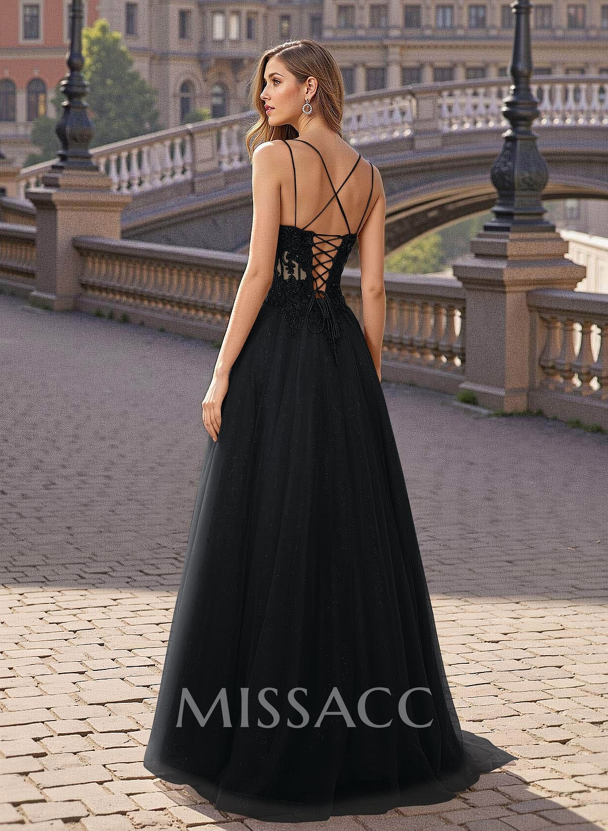 Sweet & Flow V-Neck Satin/Lace/Tulle Prom Dresses With Appliques Lace
