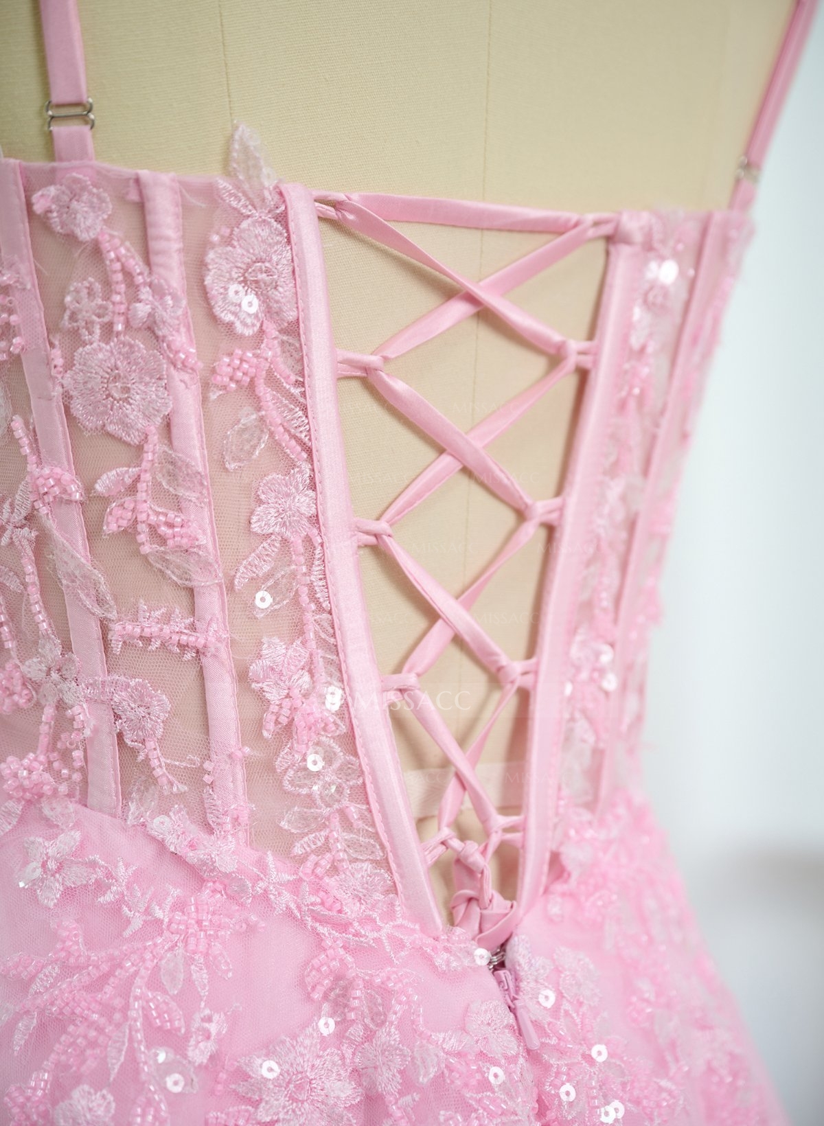 Sweet & Flow A-Line V-Neck Lace/Tulle/Silk Like Satin Prom Dresses With Appliques Lace