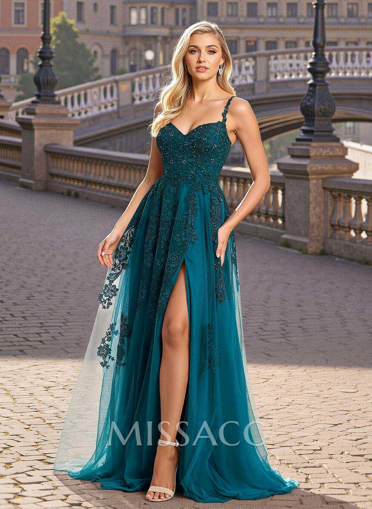 Modest A-Line V-Neck Lace Applique Satin/Tulle Prom Dresses With High Split