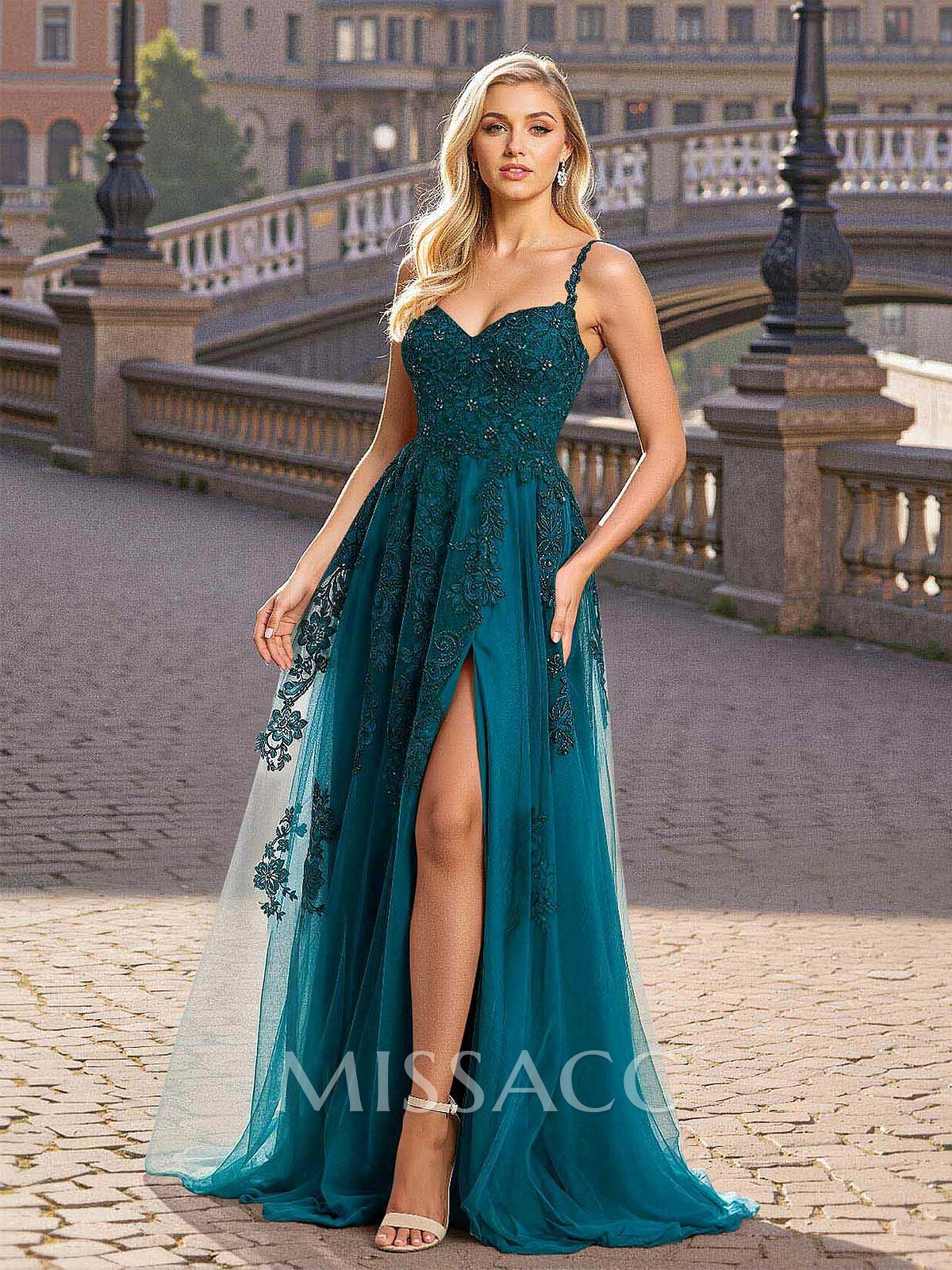 Modest A-Line V-Neck Lace Applique Satin/Tulle Prom Dresses With High Split