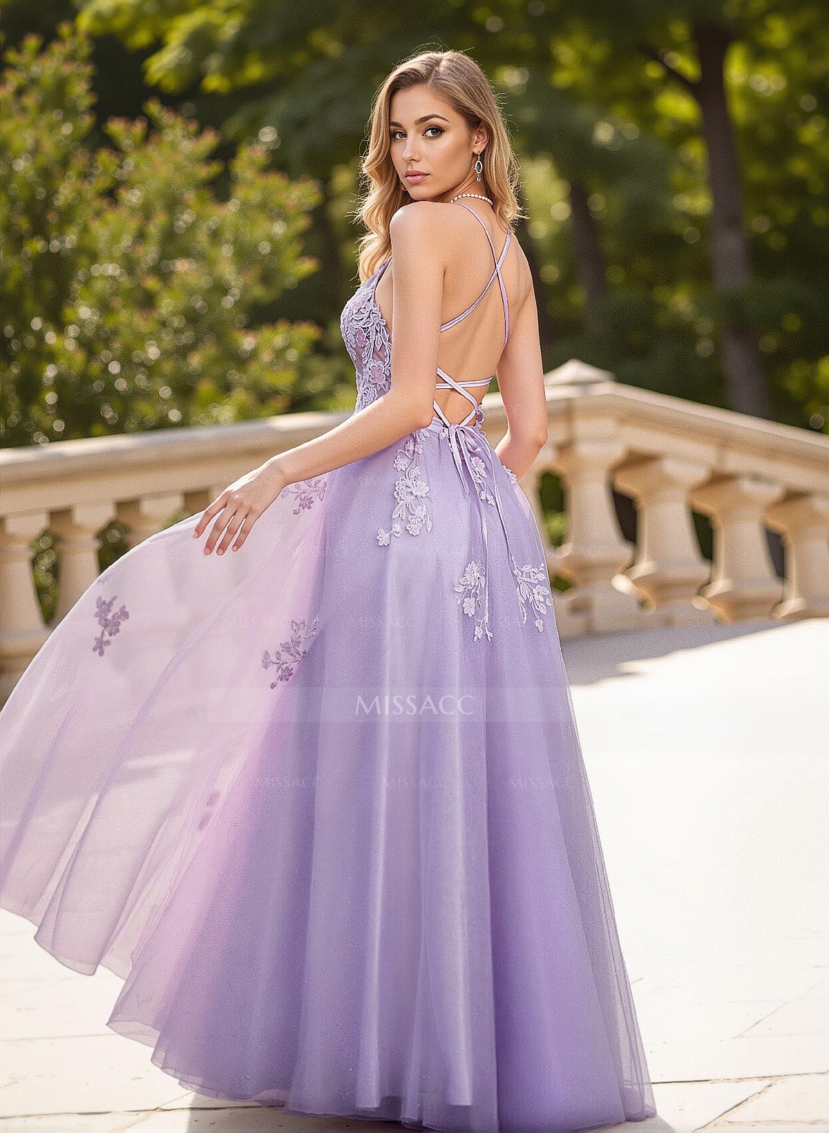 Dreamy Lace V-Neck Illusion Corset A-Line Floor-Length Tulle Prom Dresses