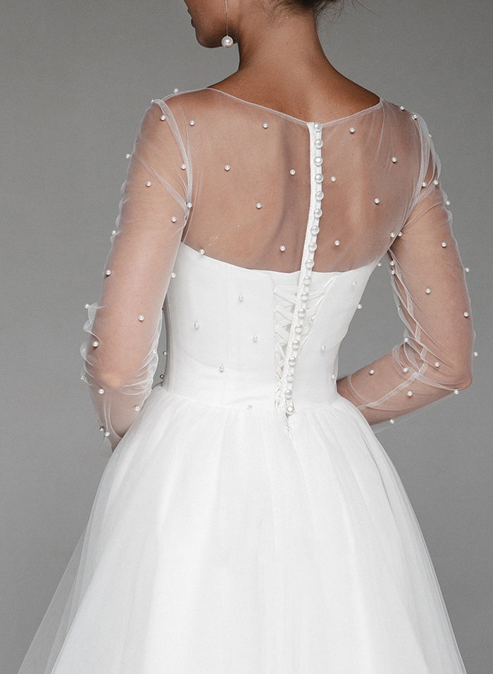 Elegant Beading Illusion Neck Long Sleeves A-Line Tea-Length Tulle Wedding Dresses