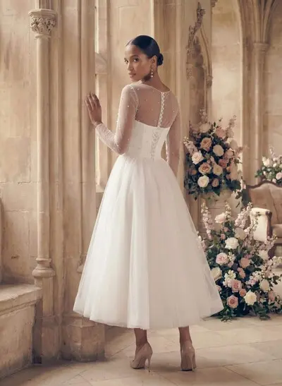 Elegant Beading Illusion Neck Long Sleeves A-Line Tea-Length Tulle Wedding Dresses