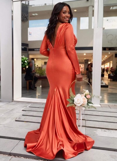 Trumpet/Mermaid Plunge Neck Long Sleeves Sweep Train Charmeuse Bridesmaid Dresses With Pleated