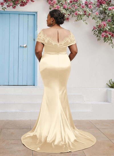 Trumpet/Mermaid Illusion Neck Sleeveless Sweep Train Bridesmaid Dresses With Pleated/Appliques Lace