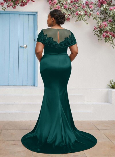 Trumpet/Mermaid Illusion Neck Sleeveless Sweep Train Bridesmaid Dresses With Pleated/Appliques Lace
