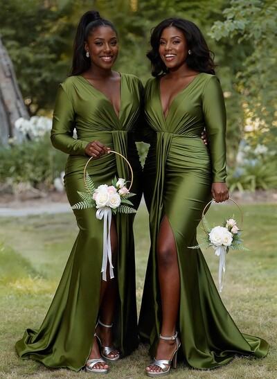 Mermaid/Trumpet Plunge Neck Long Sleeve Bridesmaid Dresses With Sweep Train And High Slit