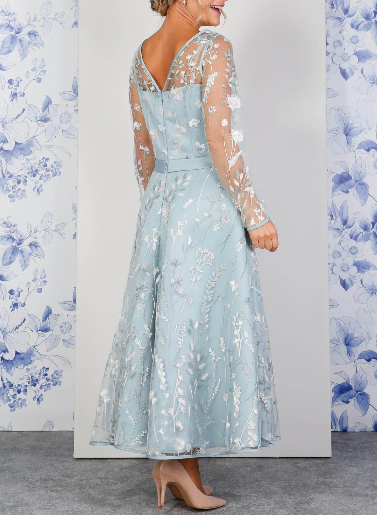 Elegant Scoop Neck/Illusion Neck Long Sleeves A-Line Ankle-Length Satin/Lace Evening Dresses