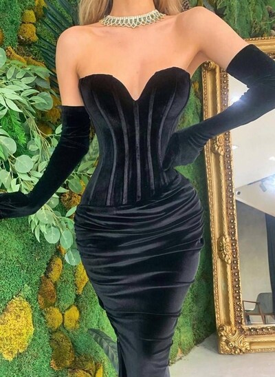 Elegant Sweetheart Sleeveless Mermaid Sweep Train Velvet Evening Dresses